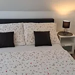 Aqua Apartmanhaz Gyenesdias