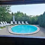 Aqua Apartmanhaz Gyenesdias