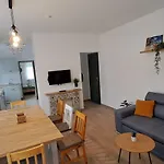 Aqua Apartmanhaz Apartment *