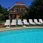 Apartment Aqua Apartmanhaz