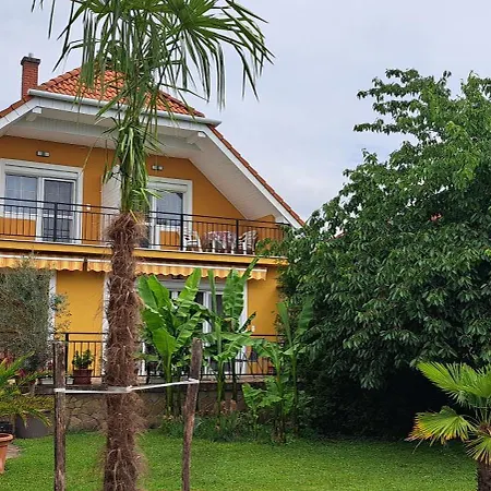 Lägenhet Aqua Apartmanhaz Gyenesdiás