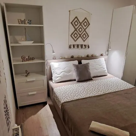 Aqua Apartmanhaz * Gyenesdiás