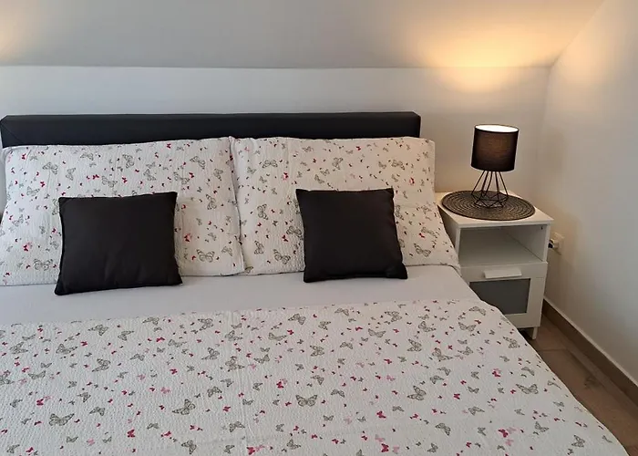 Aqua Apartmanhaz Gyenesdiás