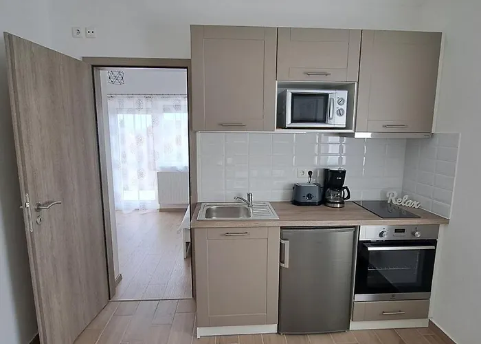 Aqua Apartmanhaz *