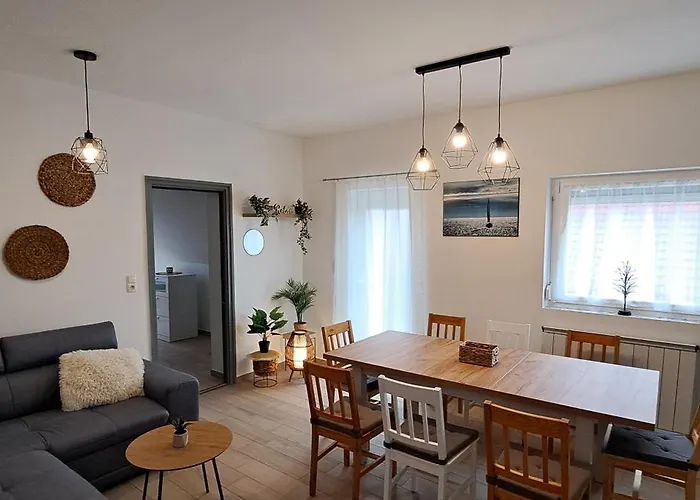 Aqua Apartmanhaz * Gyenesdiás