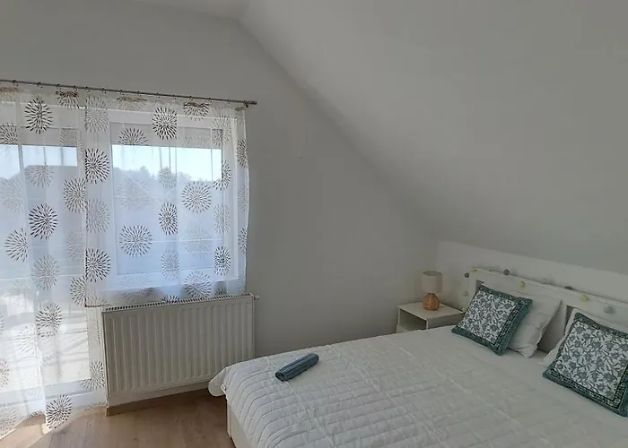 Aqua Apartmanhaz *